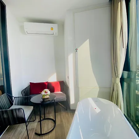 Edge Central Pattaya Vip Condo Exterior photo