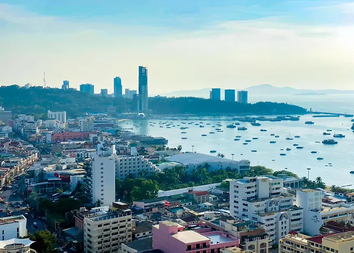 Edge Central Pattaya Vip Condo